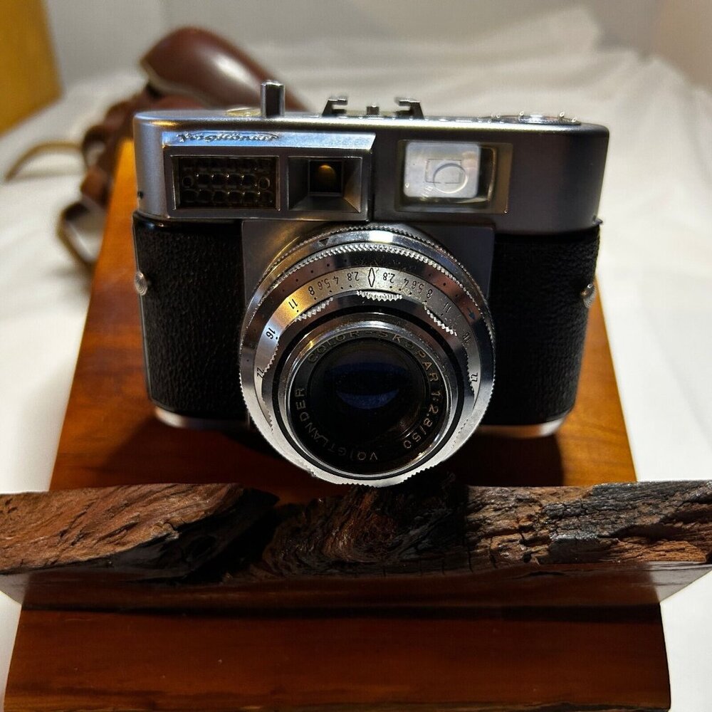 Voigtlander Vitomatic II 35mm Camera, 50mm Skopar 1:2.8 lens with original case